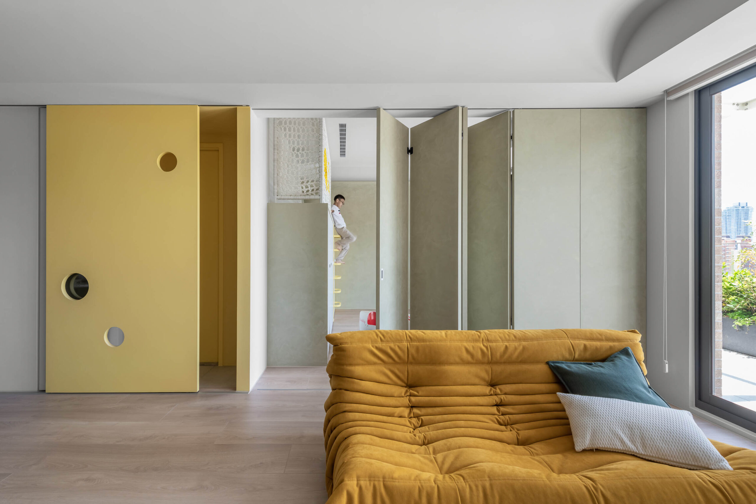 Playhouse-1